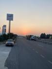 Hafriyat kamyonu bariyerlere çarptı; 1 ölü, 1 yaralı