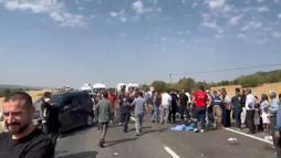 Diyarbakır’da minibüs devrildi: 5 ölü, 11 yaralı (2)