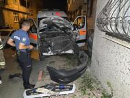 Bayrampaşa’da hasta taşıyan ambulans ile otomobil çarpıştı: 3 yaralı