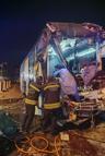 Yolcu otobüsü TIR’a çarptı: 2 ölü, 17 yaralı