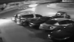 Esenyurt'ta kontrolsüz dönüş yapan taksi motosiklete çarptı: 2 yaralı