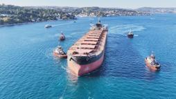 Rusya'da İHA saldırısına uğrayan gemi İstanbul Boğazı'ndan geçti
