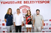 Yunusemre Belediyespor'a işitme engelli milli smaçör