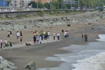 Rize'de denize giren 2 kardeşten 1'i öldü, diğeri kayıp