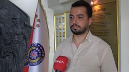 Nefes borusuna yemek kaçan kadını, polis Heimlich manevrasıyla kurtardı (2)