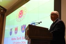 Bakan Güler, üst rütbeye terfi eden personel için düzenlenen törene katıldı