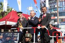 Denizli'de Zafer Bayramı coşkuyla kutlandı