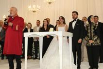 Belediye başkanı oğlunun nikahını kıydı
