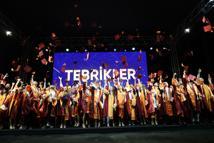 İEÜ'de 144 yüksek lisans ve doktora öğrencisine diploma
