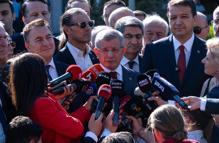 Ahmet Davutoğlu, 'Cumhurbaşkanına hakaret' suçlamasıyla ifade verdi