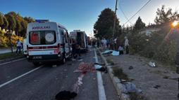 Akçakoca’da TIR ile patpat çarpıştı: 4 ölü, 9 yaralı