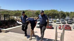 Bodrum'da 3 kadını taciz edip, evlerine girmeye çalışan şüpheli tutuklandı