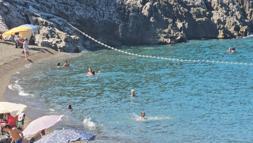 Kapuz Plajı’nda sezon uzadı