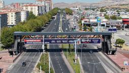Kayseri’de üst geçit yapım çalışmaları sürüyor