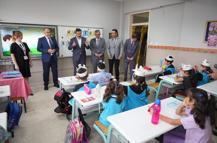 Yenişehir Belediye Başkanı, ilkokulunu ziyaret etti