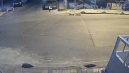Bağcılar'da sokakta çıplak dolaşan kişi gözaltına alındı
