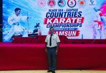 Antrenör Gürbüz Ak, Mersin'in 5'inci uluslararası karate hakemi oldu