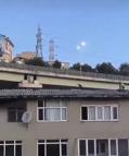 Kağıthane’de viyadük altında gördüğü kişiden şüphelenip canlı yayın yaptı; asılsız ihbardan ceza yazıldı