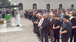 Otomobil istinat duvarına çarptı; müzik öğretmeni Cansu öldü, kayınpederi ve bebeği yaralı (2)
