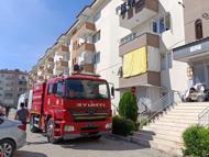 Evin mutfağında çıkan yangında 2’si çocuk 4 kişi dumandan etkilendi