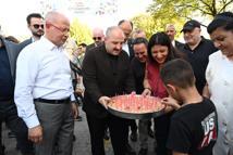 Varank, Bursa Uluslararası Gastronomi Festivali’nde börek dağıttı / Ek fotoğraf