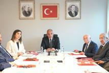 Bakan Ersoy, Alevi-Bektaşi Kültür ve Cemevi Başkanlığı'nın ilk toplantısına başkanlık etti