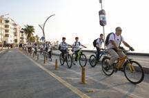 Mersinli öğrenciler evden okula güvenle pedalladı