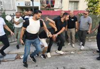 Yakalanacağını anlayan şüpheli, eline el bombası alıp kendisini eve kilitledi / Ek fotoğraflar