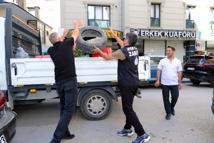 Van'ın İpekyolu ilçesinde işgal edilen yol ve kaldırımlar temizlendi