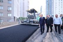 Vali Akkoyun asfalt çalışmalarını inceledi