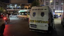 Sultangazi’de, eşiyle telefonda görüştüğünü iddia ettiği kişiyi silahla vurdu