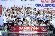 Namağlup Türkiye şampiyonu devlet okulu basketbol takımı, yeni sezon için sahada