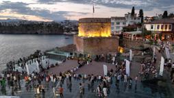 Hıdırlık Kulesi’nde Zefir Trio konseri