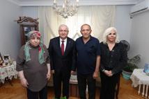 Bakan Güler, İstanbul'da şehit ailesini ziyaret etti