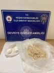 Taksiyle uyuşturucu ticaretine 2 tutuklama