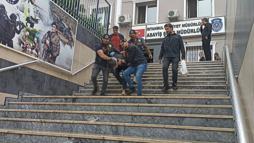 Eyüpsultan Camii'nde havaya 4 el ateş açtı; tartışma yüzüne tükürülmesiyle başlamış