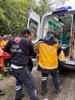 Otomobil ağaca çarparak devrildi: 1 yaralı