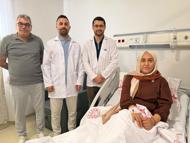 Mardin’de işitme kaybı yaşayan hasta, üzengi kemiği ameliyatıyla sağlığına kavuştu