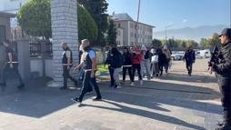 Masaj salonlarına fuhuş operasyonu: 5 tutuklama
