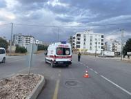 Otomobil ile çarpışan motosiklet sürücüsü yaralandı