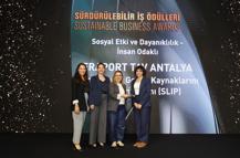 Fraport TAV Antalya Havalimanı'nın insan odaklı sosyal sürdürülebilirlik çalışmalarına ödül