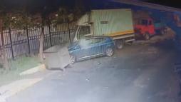 Sarıyer'de 4 aracın karıştığı zincirleme kaza kamerada: 3 yaralı
