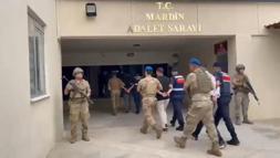 Kendilerini ‘başsavcı’ olarak tanıtıp dolandırıcılık yapan 8 şüpheli tutuklandı