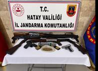 Kuru sıkı tabancaları yivli hale getirip sattığı iddia edilen şüpheli yakalandı