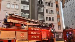 Nevşehir'de 4'üncü katta yangın: 6 kişi dumandan etkilendi