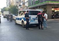 Polisin 'dur' ihtarına uymayan motosikletteki 2 şüpheli gözaltına alındı