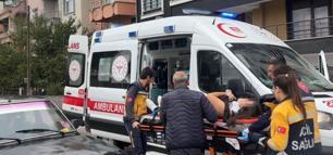 Kütahya’da motosiklet yayaya çarptı; 2 yaralı
