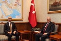 Bakan Uraloğlu Bakan Güler'i ziyaret etti