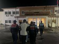Didim’de 8 kaçak göçmen ile otel sahibi ve çalışanı tutuklandı