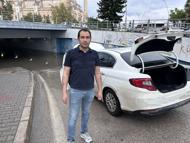 Adana'da sağanak sonrası alt geçidi su bastı; otomobilde mahsur kaldılar